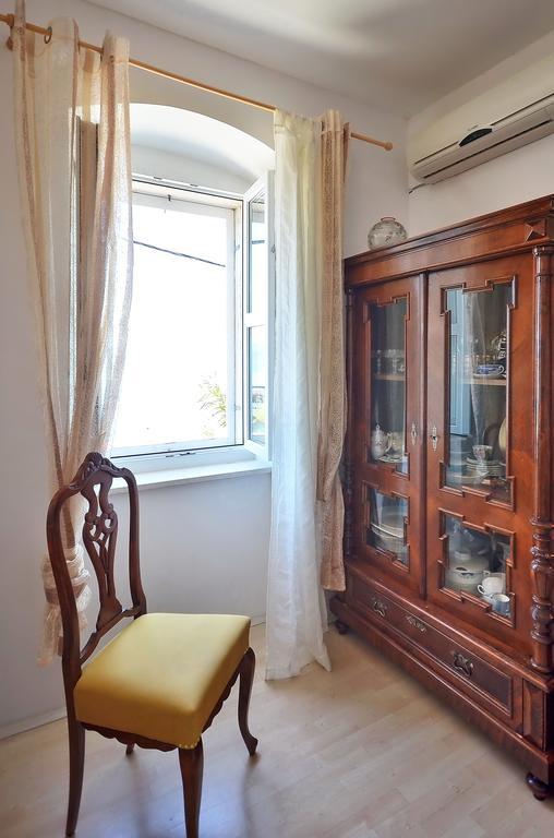 Apartment Pere S Mora Mimice Quarto foto