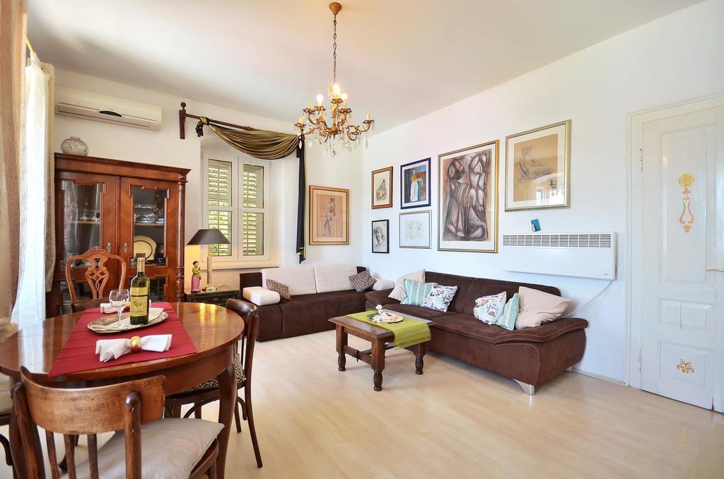 Apartment Pere S Mora Mimice Quarto foto