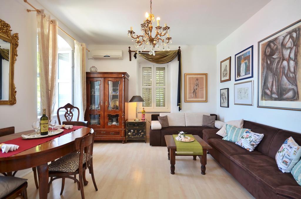 Apartment Pere S Mora Mimice Quarto foto