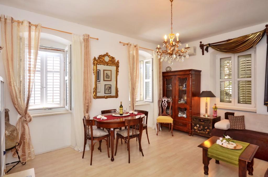 Apartment Pere S Mora Mimice Quarto foto