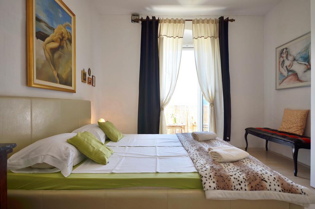 Apartment Pere S Mora Mimice Quarto foto